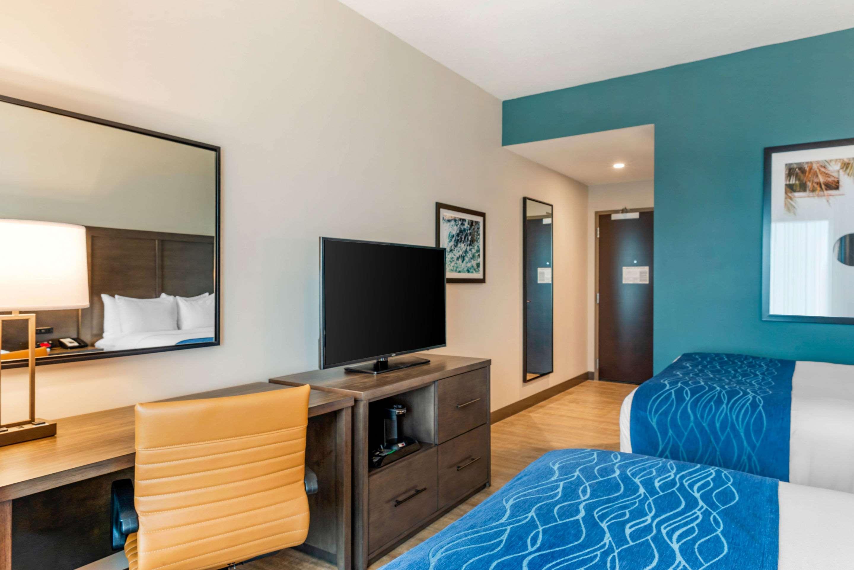 Comfort Inn & Suites Miami International Airport Екстер'єр фото