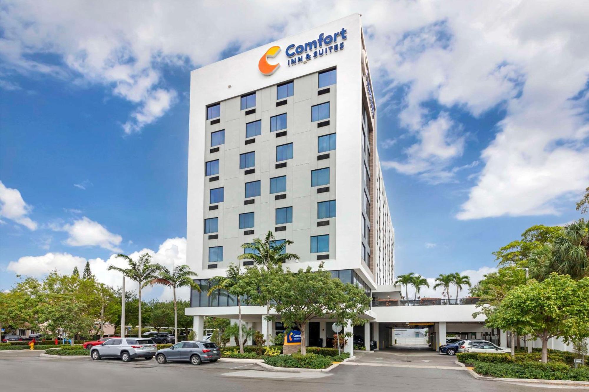 Comfort Inn & Suites Miami International Airport Miami Springs Екстер'єр фото