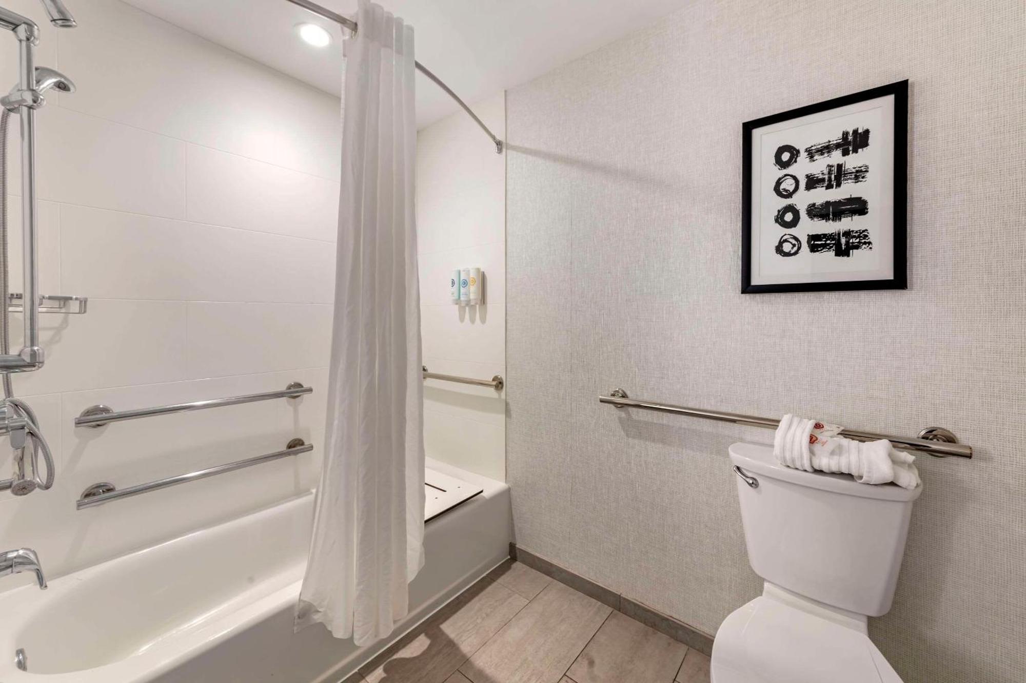 Comfort Inn & Suites Miami International Airport Miami Springs Екстер'єр фото